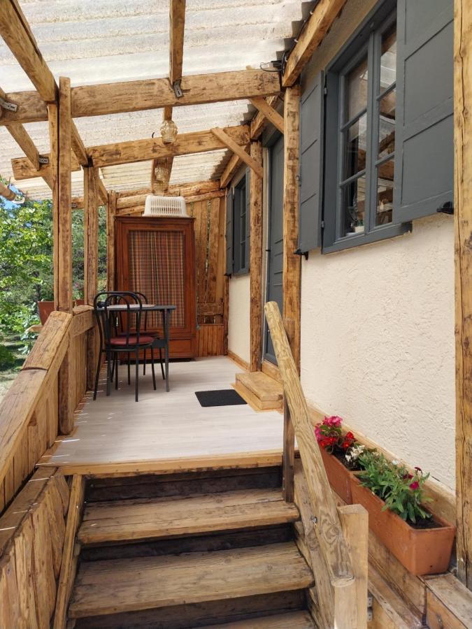 Petit Studio Dans La Prairie Saint-Auban  Εξωτερικό φωτογραφία